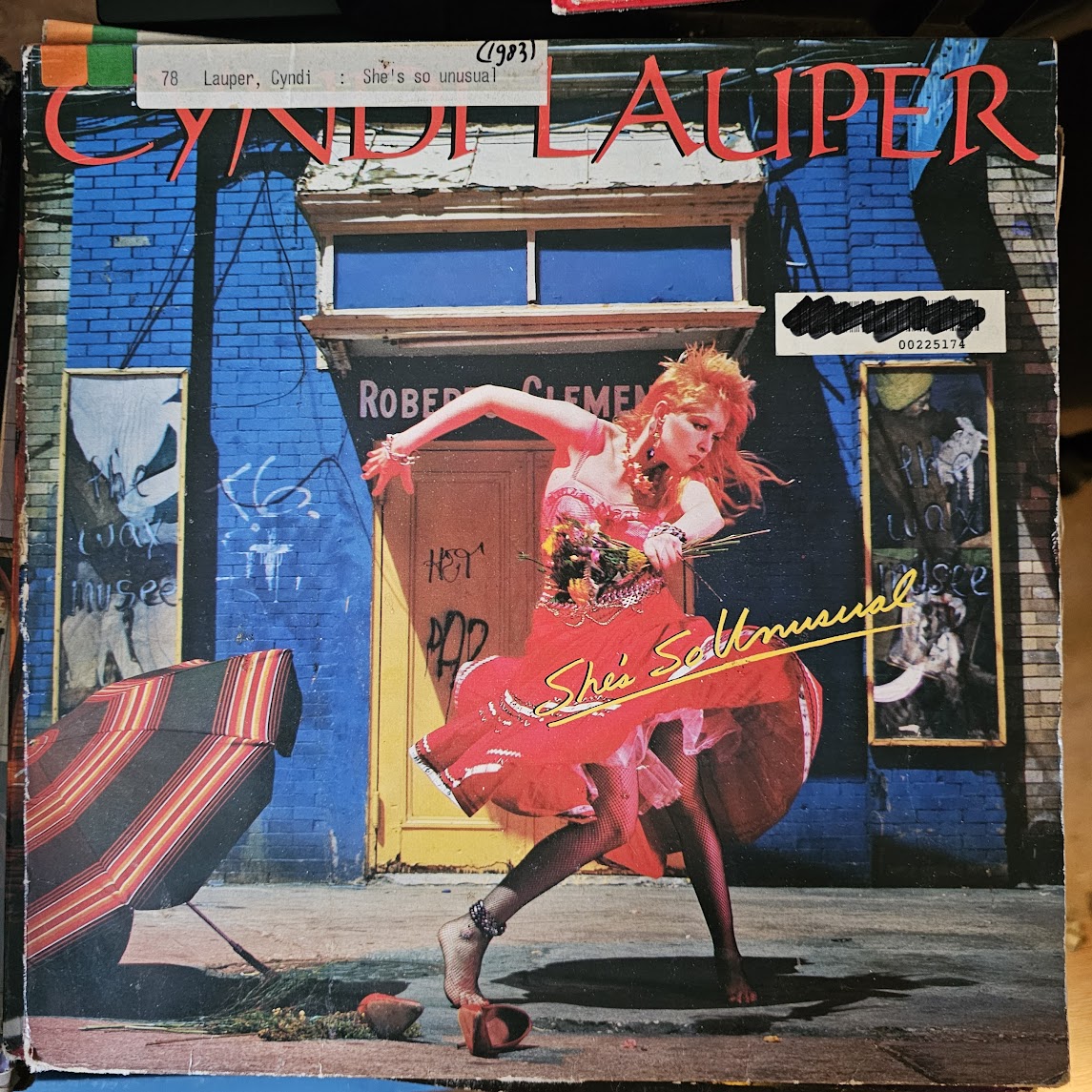 Cyndi Lauper - She's So Unusual (LP) Vinyl LP Vinyl Goed / Hoes Zie Foto