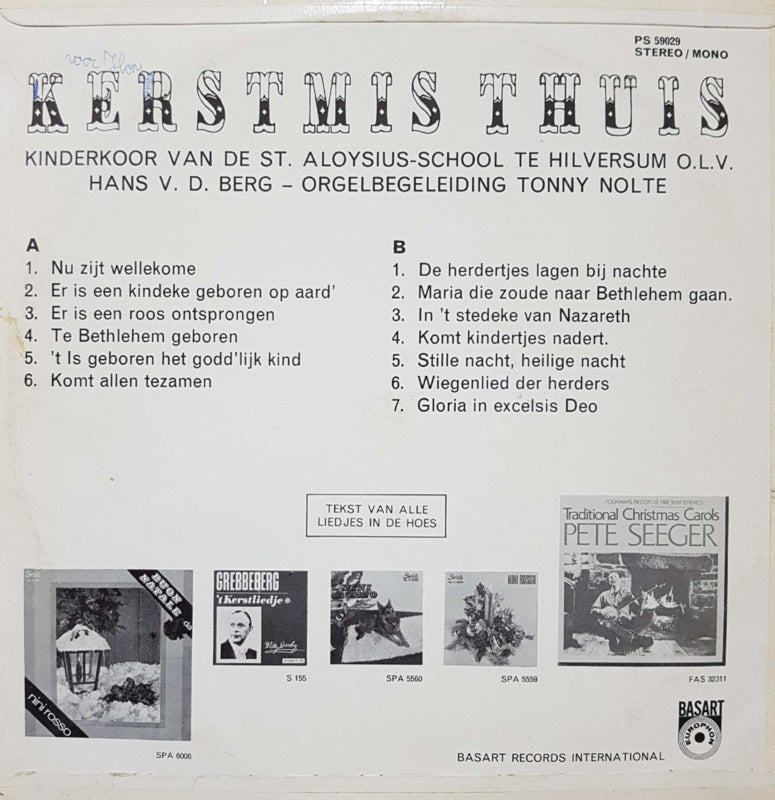 Kinderkoor van de St. Aloysiusschool Hilversum - Kerstmis Thuis (LP) Vinyl LP Vinyl Very Good (VG) <br> Hoes Good Plus (G+)