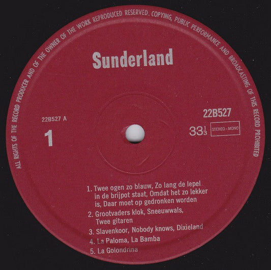 Three Captains - Accordeonpotpourri Internationaal (LP) Vinyl LP Vinyl Zeer Goed / Hoesje Goed "VINYLSINGLES.NL"