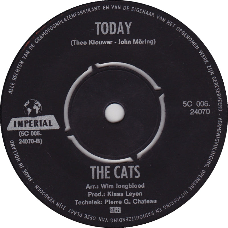 Cats - Scarlet Ribbons