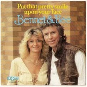 Bennet & Bee - Put That Pretty Smile Upon Your Face Vinyl Singles Vinyl Very Good (VG) <br> Hoes Good Plus (G+)