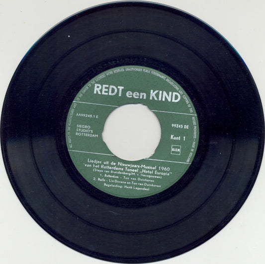 Rotterdams Toneel - Redt Een Kind
