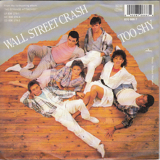 Wall Street Crash - Too Shy Vinyl Singles Vinyl Zeer Goed / Hoesje Goed "VINYLSINGLES.NL"