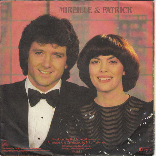 Mireille Mathieu & Patrick Duffy - Together We're Strong 39103 Vinyl Singles Vinyl Zeer Goed / Hoesje Goed "VINYLSINGLES.NL"