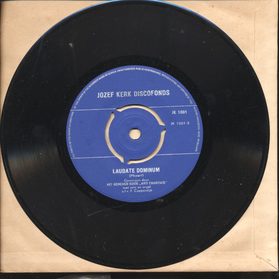 Gemengd Koor Arti Charitate - Ave Verum Corpus Vinyl Singles Vinyl Very Good (VG) <br> Hoes Good Plus (G+)