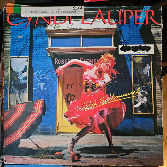Cyndi Lauper - She's So Unusual (LP) Vinyl LP Vinyl Goed / Hoes Zie Foto