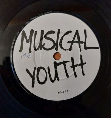 Musical Youth - Pass The Dutchie
