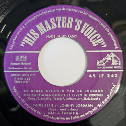 Tante Leen En Johnny Jordaan - Met Zo’n Wals Door Het Leven Te Zweven Vinyl Singles Vinyl Very Good (VG) <br> Hoes Good Plus (G+)