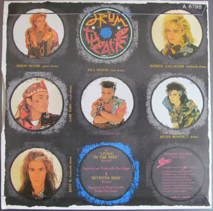 Drum Theatre Living In The Past Vinyl Singles Vinyl Very Good (VG) <br> Hoes Good Plus (G+)