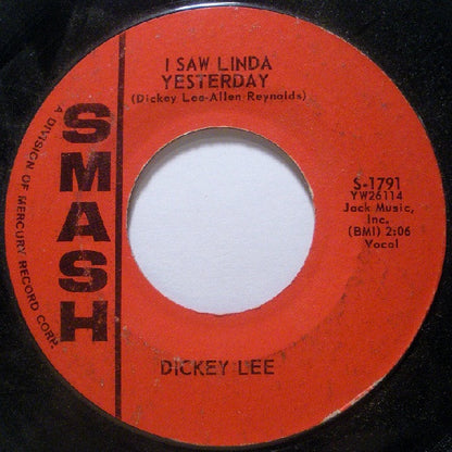 Dickey Lee - I Saw Linda Yesterday Vinyl Singles Vinyl Very Good (VG) <br> Hoes Generic