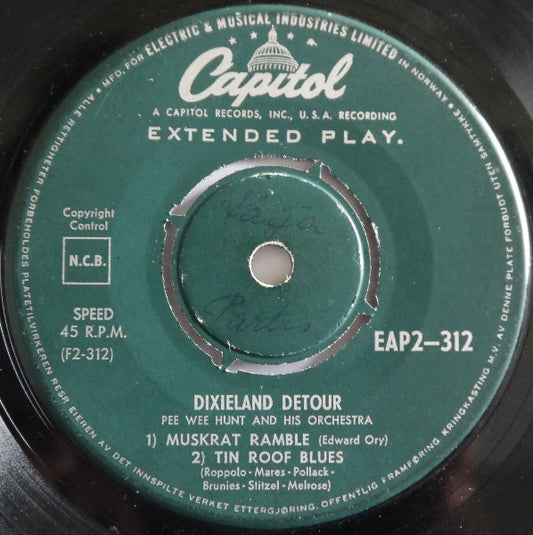 Pee Wee Hunt And His Orchestra - Dixieland Detour Part *