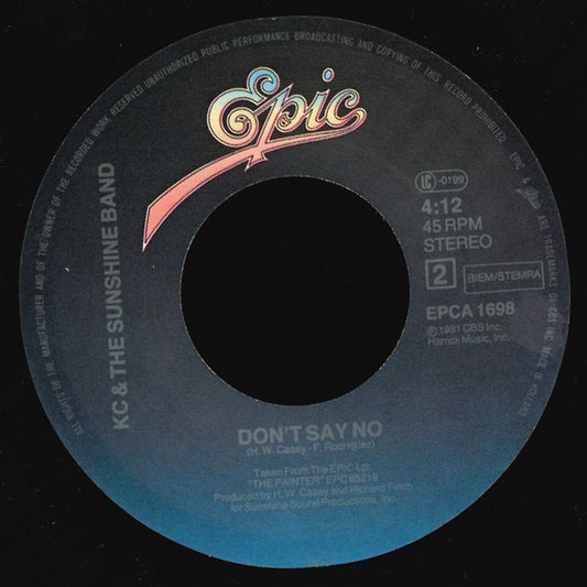 KC & The Sunshine Band - Love Me Vinyl Singles Vinyl Goed / Hoes Generic