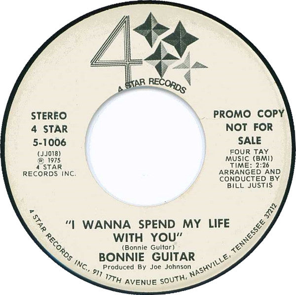 Bonnie Guitar - I Wanna Spend My Life With You Vinyl Singles Vinyl Zeer Goed / Hoesje Generic "VINYLSINGLES.NL"