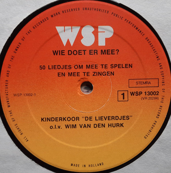 Kinderkoor De Lieverdjes ‎- Wie Doet Er Mee (LP) 50106 Vinyl LP VINYLSINGELS.NL