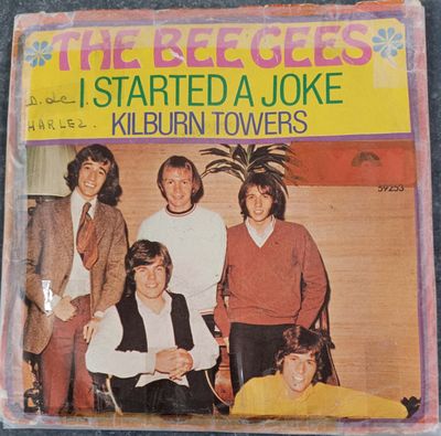 Bee Gees - I Started A Joke Vinyl Singles Vinyl Zeer Goed / Hoesje Goed "VINYLSINGLES.NL"