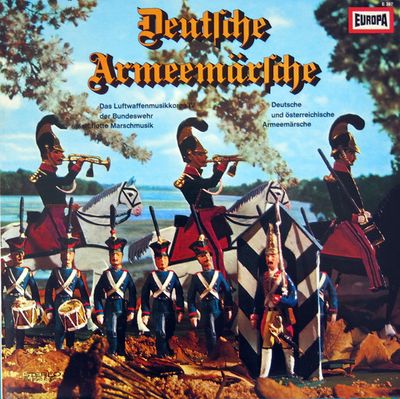 Luftwaffenmusikkorps 4 Der Bundeswehr Hamburg - Deutsche Armeemärsche (LP) Vinyl Zeer Goed / Hoes Goed "VINYLSINGLES.NL"