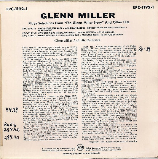 Glenn Miller And His Orchestra - Plays Selections