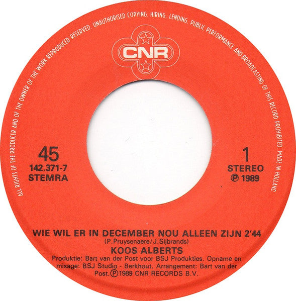 Koos Alberts - Wie Wil Er In December Nou Alleen Zijn 30268 Vinyl Singles VINYLSINGLES.NL