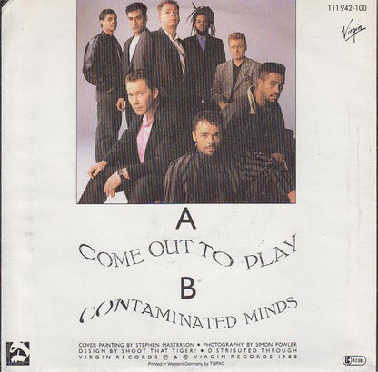 UB 40 - Come Out To Play 12520 Vinyl Singles VINYLSINGLES.NL