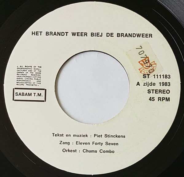 Eleven Forty Seven, Louis Bergmans - Het Brandt Weer Bie de Brandweer 24425 Vinyl Singles Goede Staat