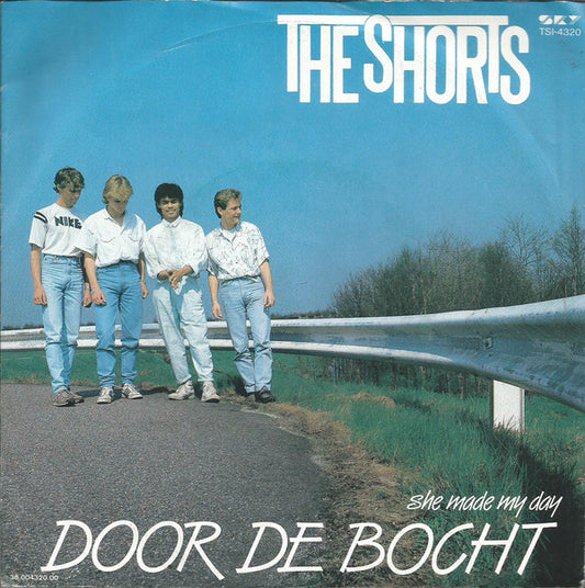 Shorts - Door De Bocht 14758 23130 15470 35002 Vinyl Singles Goede Staat