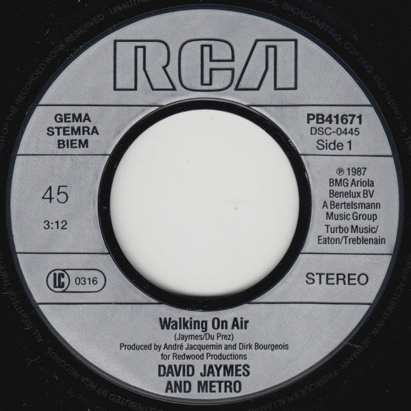 David Jaymes And Metro - Walking On Air 21804 Vinyl Singles VINYLSINGLES.NL