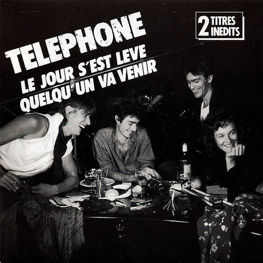 Téléphone - Le Jour S'est Levé 12553 Vinyl Singles VINYLSINGLES.NL