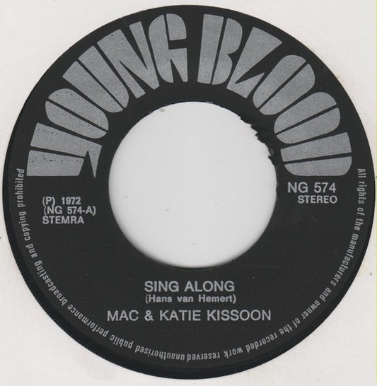 Mac & Katie Kissoon - Sing Along 07052 Vinyl Singles VINYLSINGLES.NL