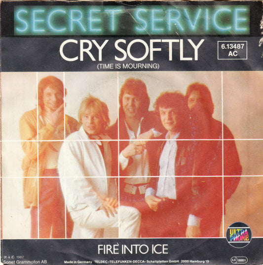 Secret Service - Cry Softly 25951 Vinyl Singles Vinyl Very Good (VG) <br> Hoes Good Plus (G+)