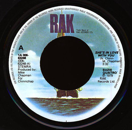 Suzi Quatro - She's In Love With You 42854 Vinyl Singles Vinyl Zeer Goed / Hoesje Goed "VINYLSINGLES.NL"