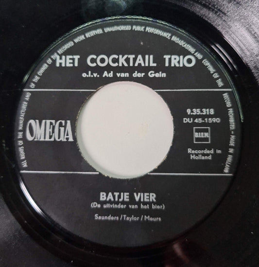 Cocktail Trio - Batje Vier Vinyl Singles Vinyl Zeer Goed / Hoesje Goed "VINYLSINGLES.NL"